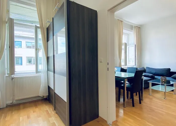 Bright 2br Retreat Steps From Westbahnhof *