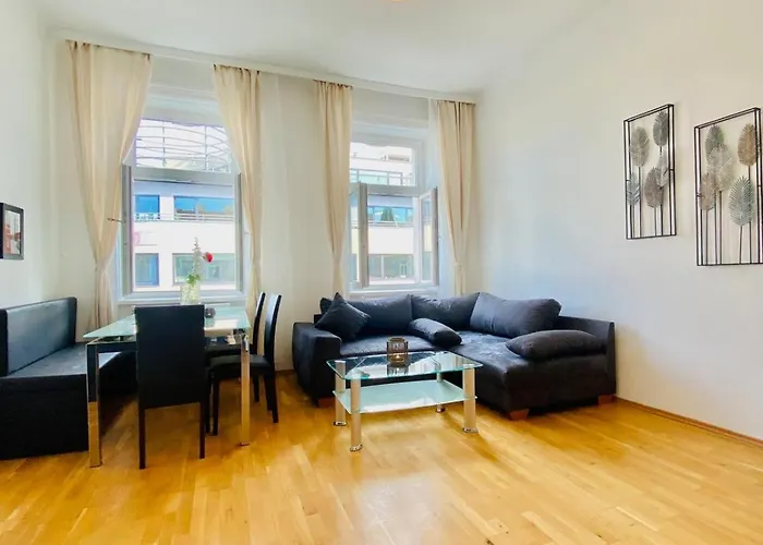 Bright 2br Retreat Steps From Westbahnhof