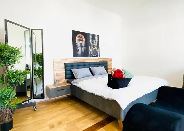 Bright 2br Retreat Steps From Westbahnhof * Vienna