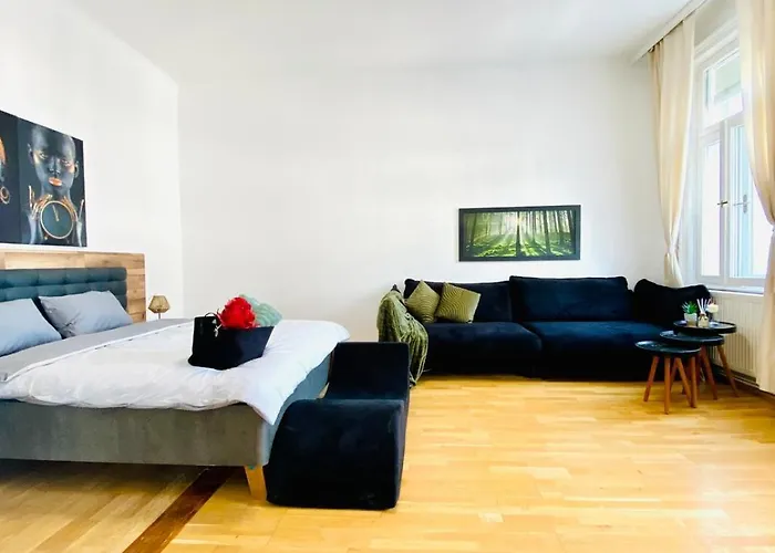 Bright 2br Retreat Steps From Westbahnhof * Vienna