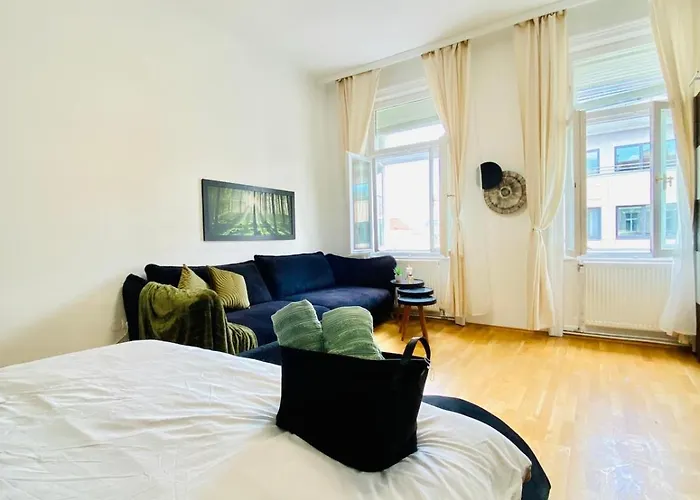 Apartment Bright 2br Retreat Steps From Westbahnhof Vienna