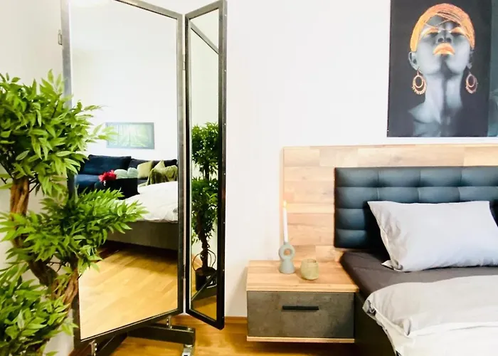 Bright 2br Retreat Steps From Westbahnhof *