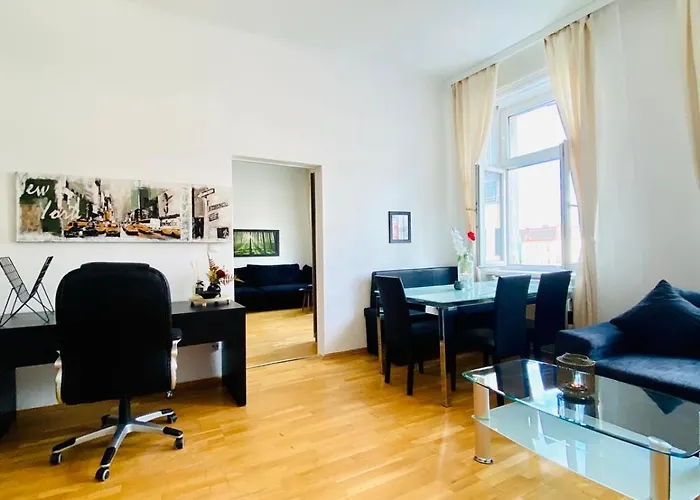 Bright 2br Retreat Steps From Westbahnhof Apartment *