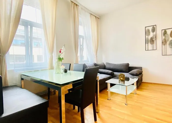 Bright 2br Retreat Steps From Westbahnhof Vienna