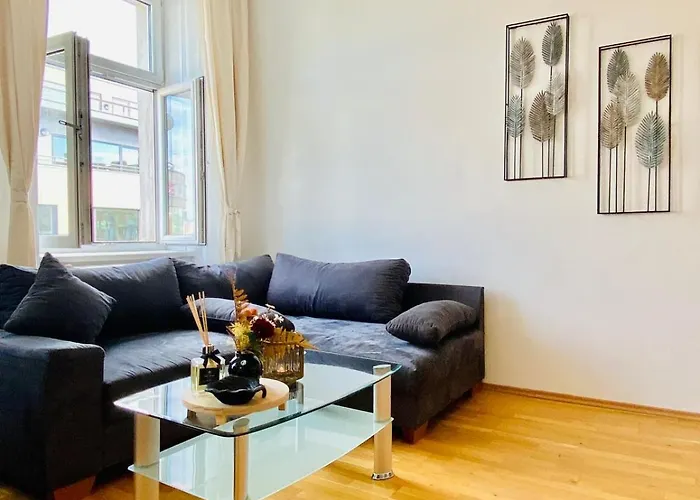 Apartment Bright 2br Retreat Steps From Westbahnhof